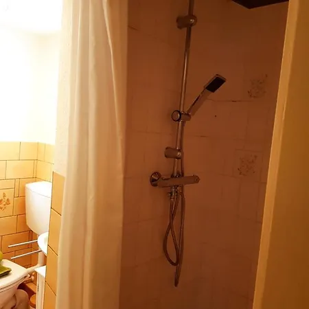 Schuhsterhus Am Bodden * Bartelshagen (Vorpommern-Rugen)