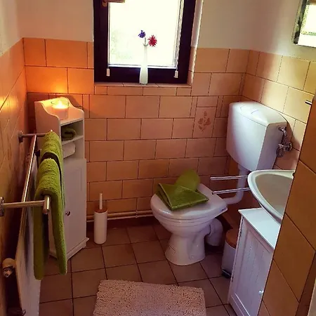 Schuhsterhus Am Bodden 公寓